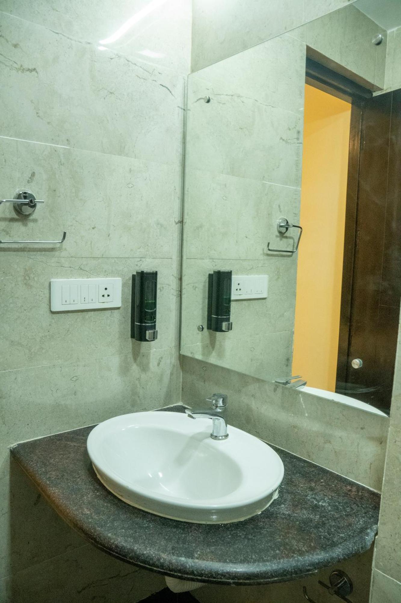 Hotel Sun Grand Agra  Esterno foto