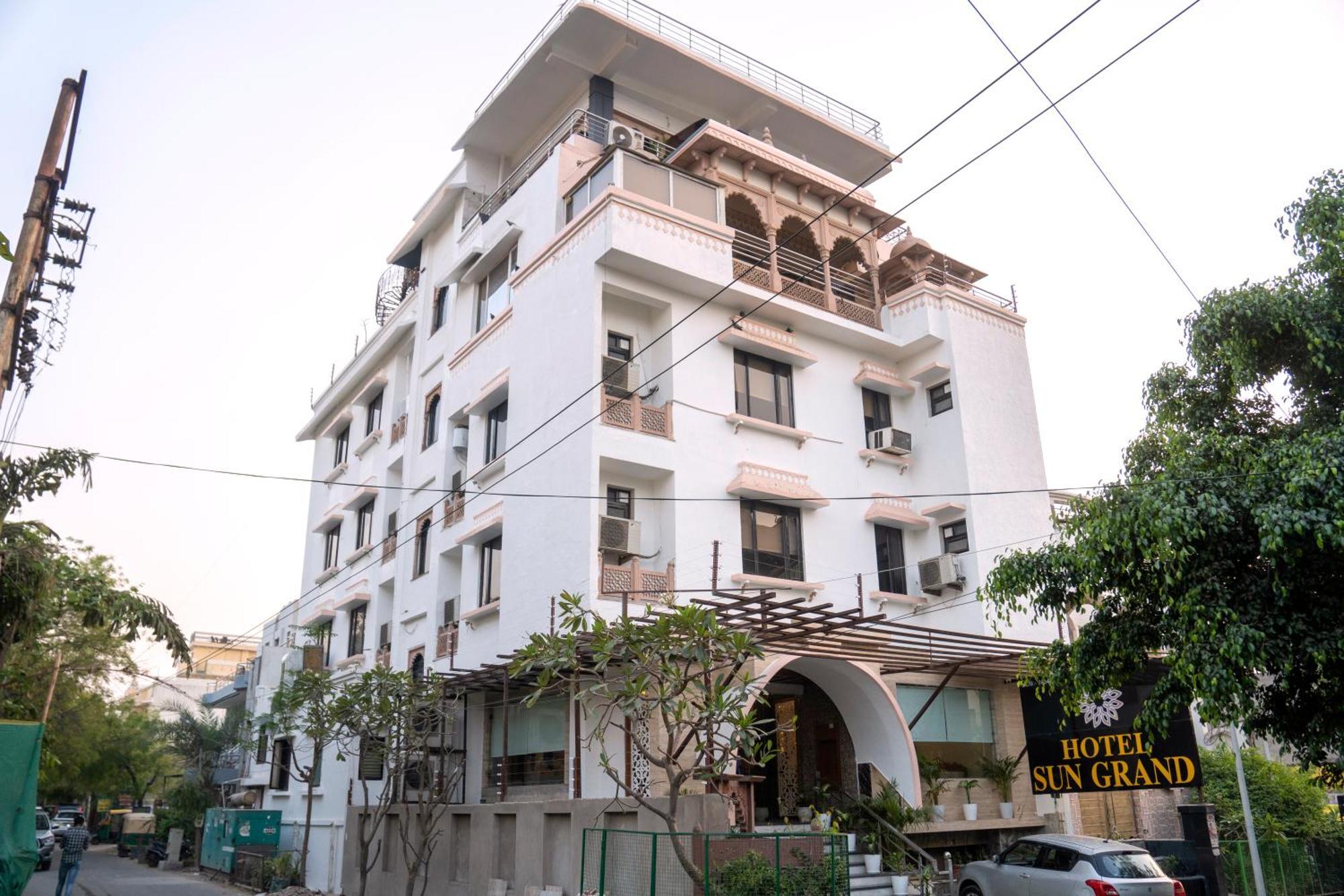 Hotel Sun Grand Agra  Esterno foto