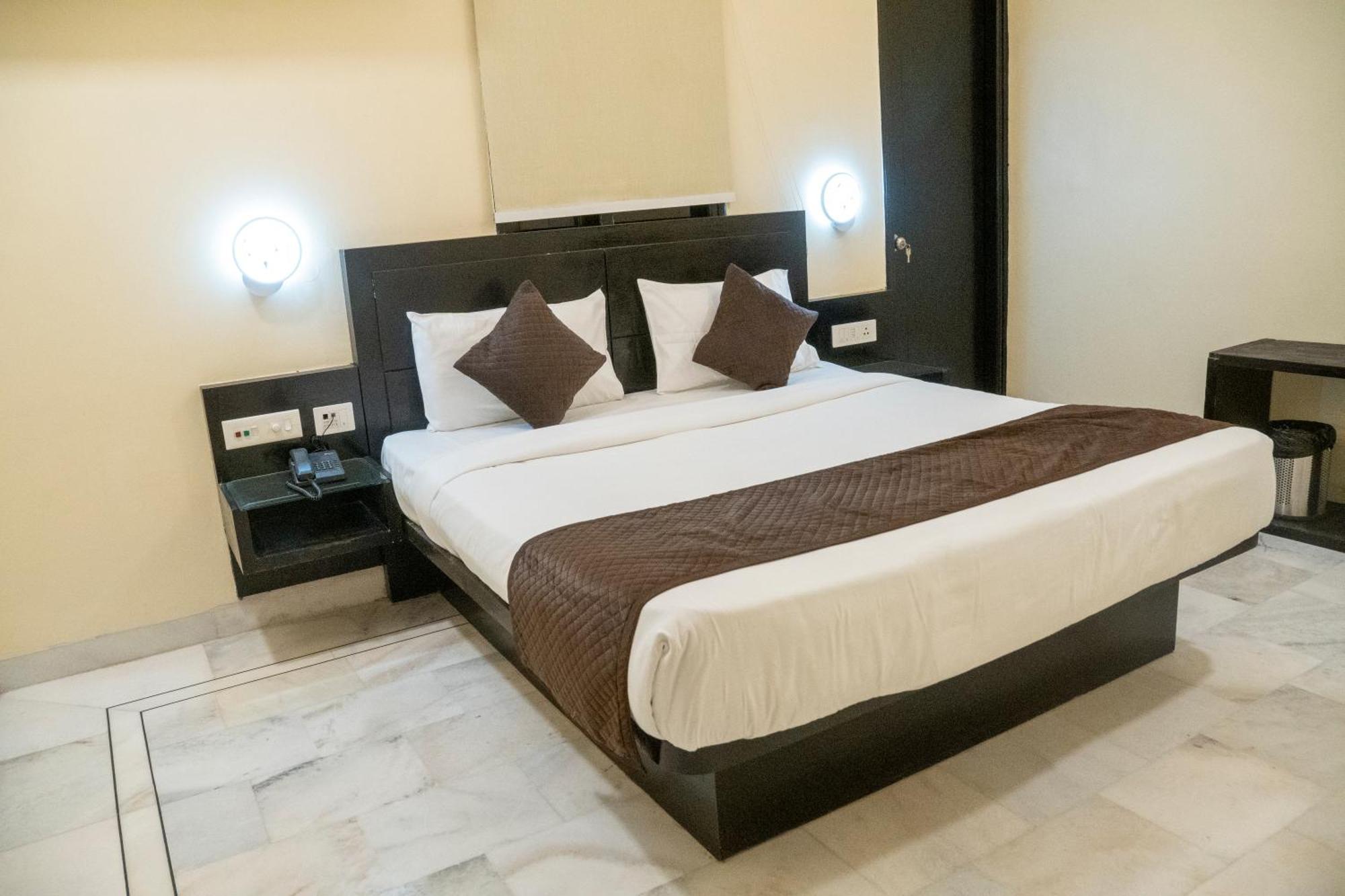 Hotel Sun Grand Agra  Esterno foto